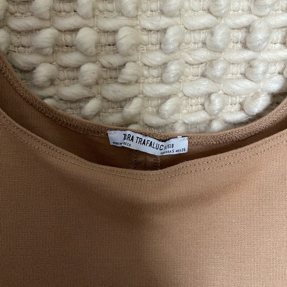 Tan dress - Picture 2 of 2